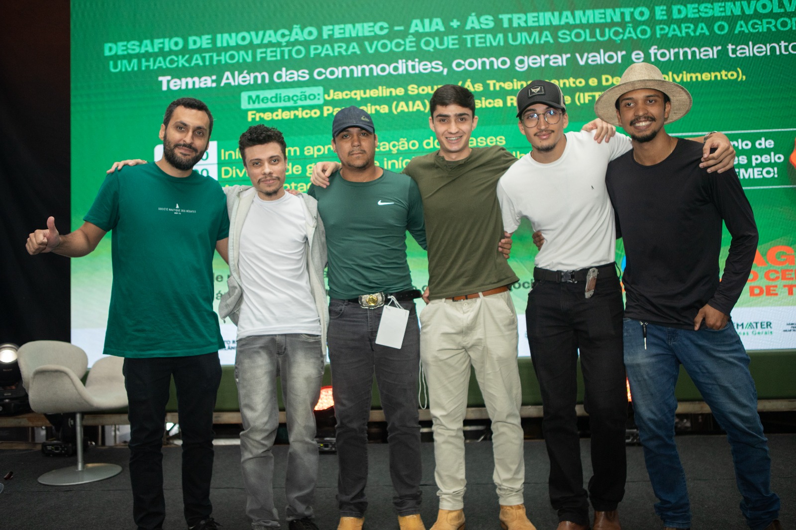 Equipe no Desafio de Inovação da FEMEC